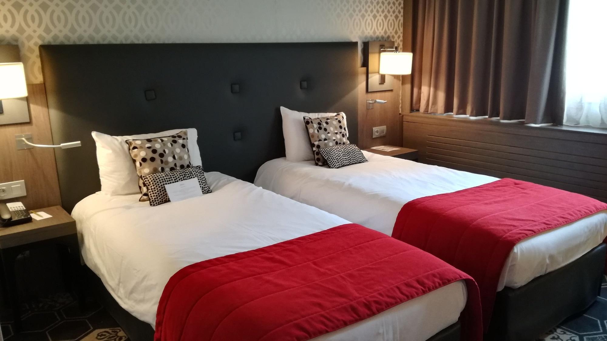 Mercure Centre A7/a9 Hotel 4*